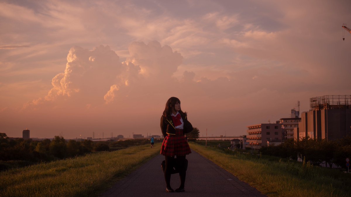 綾月の松戸の写真全部神 ちな4枚目の後ろの雲のせいでこの数時間後豪雨になった
☆自然光を味方にできた時の写真が見たい