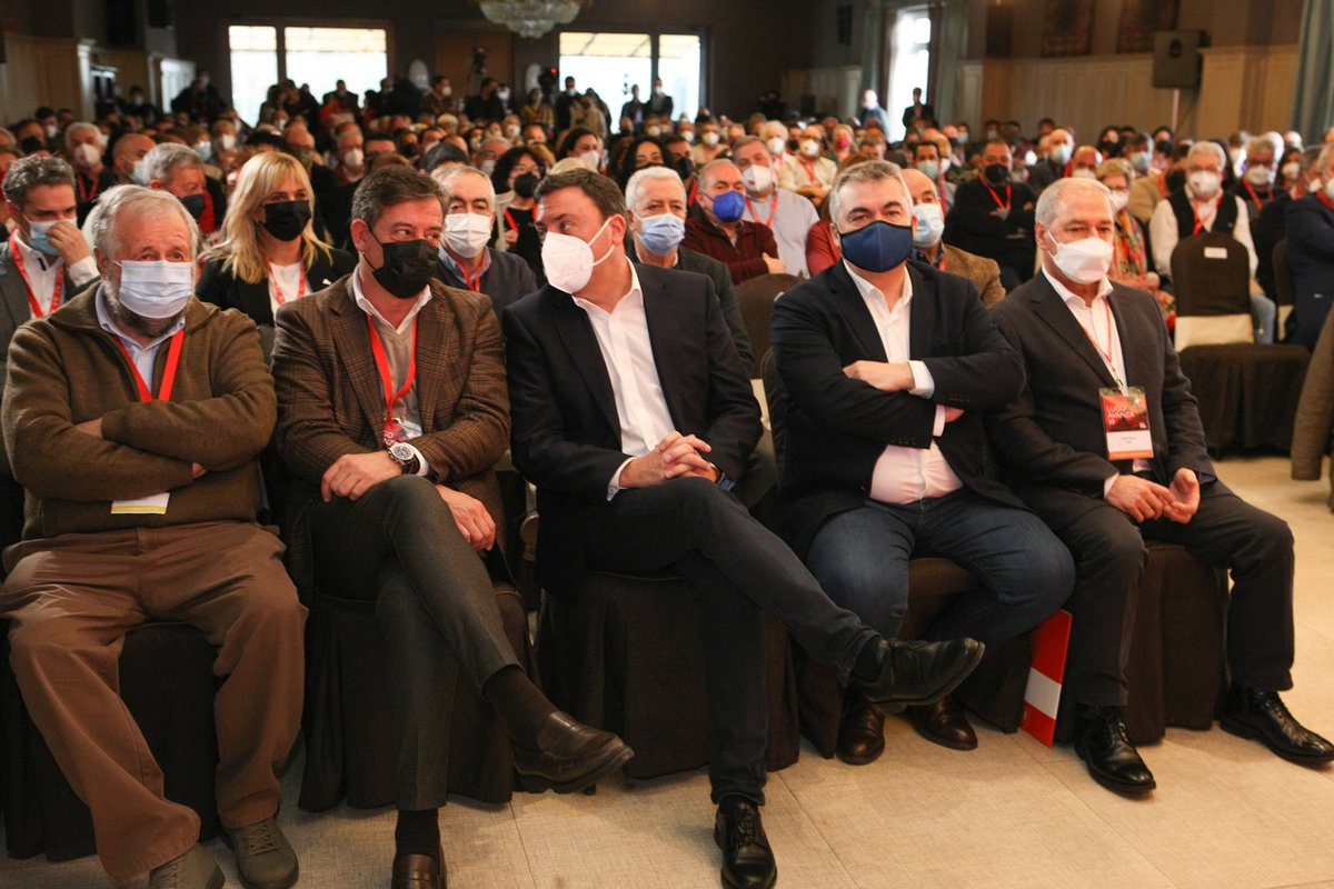 ValentinFormoso's tweet photo. Comezamos tamén nova etapa no @PsoeLugo con José Tomé á fronte dun equipo unido con ganas, compromiso e ilusión para seguir impulsando politicas socialdemócratas que melloren a vida da xente e fagan avanzar esta provincia. 
Parabéns, compañeir@s 
#LugoAvanza 
#Avanzamos_ 🌹 https://t.co/6wGnJh6O79