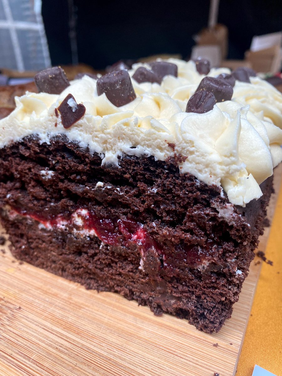 kegarmo's tweet photo. Vegan coffee and cherry loaf 🤪🥰#vegan #cake #sweet #love #market #fun #veganfood https://t.co/WRAlz286ZP