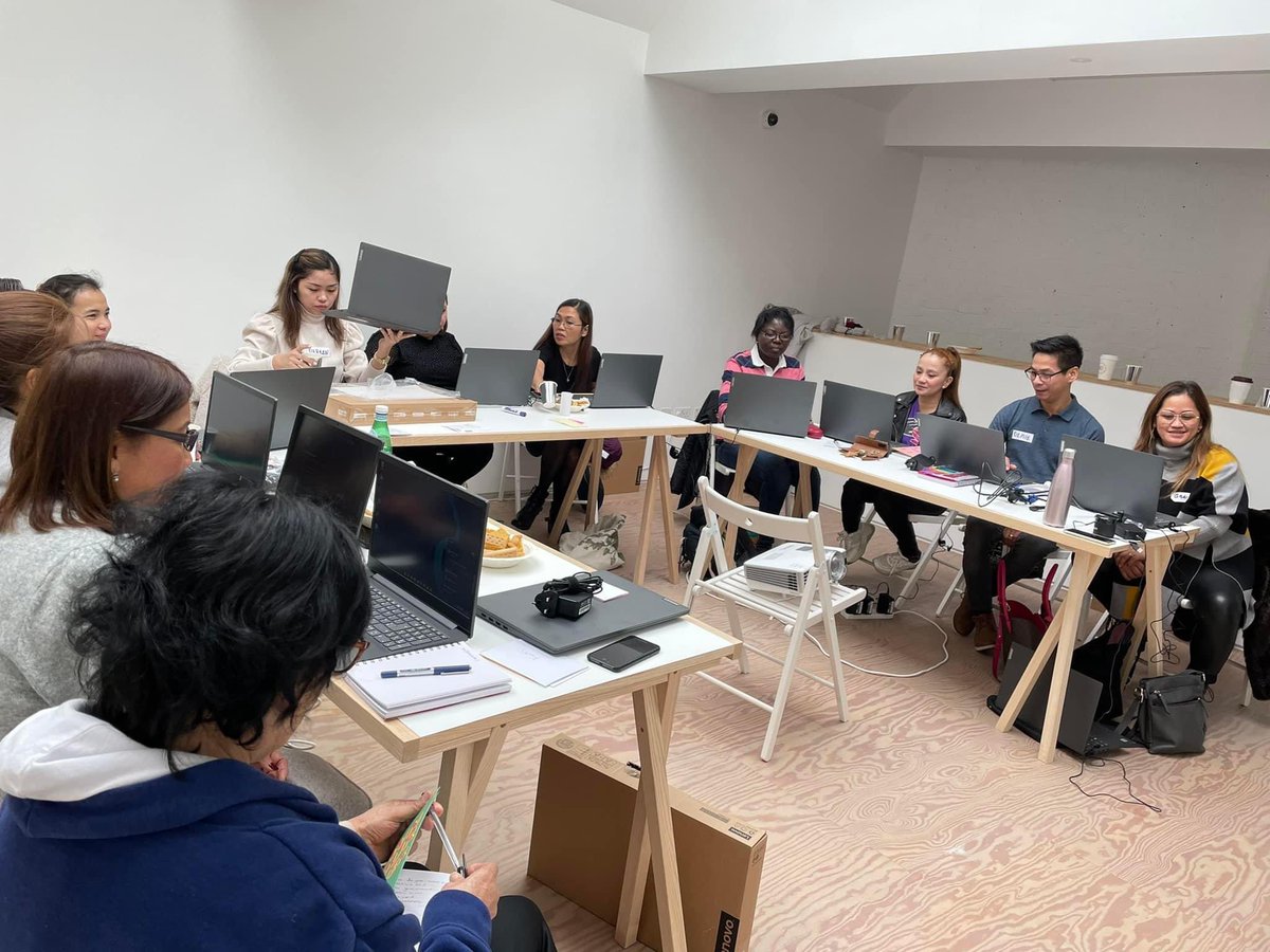 thevoiceofdws's tweet photo. #VODWFutureVoices in collaboration with @sounddelivery we are physical in our 2nd workshop. It’s about social media getting started as public spokesperson and is being deliver by the expert herself @JudeHabib #SpeakingOutLoud #domesticworkersrights #accesstosocialjustice https://t.co/VgFDKxfKXr