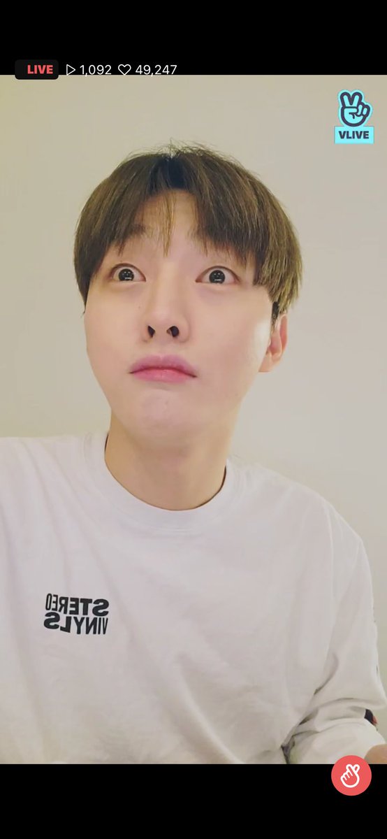 Kaka0v0's tweet photo. Thank u for having us with ur 3rd anniversary๐๐
#์ค์ง์ฑ #YoonJisung #ๅฐนๆบ่
#YJS_3rd_ANNIVERSARY
#3YEARSwithYJS https://t.co/qbgJvvKSLM