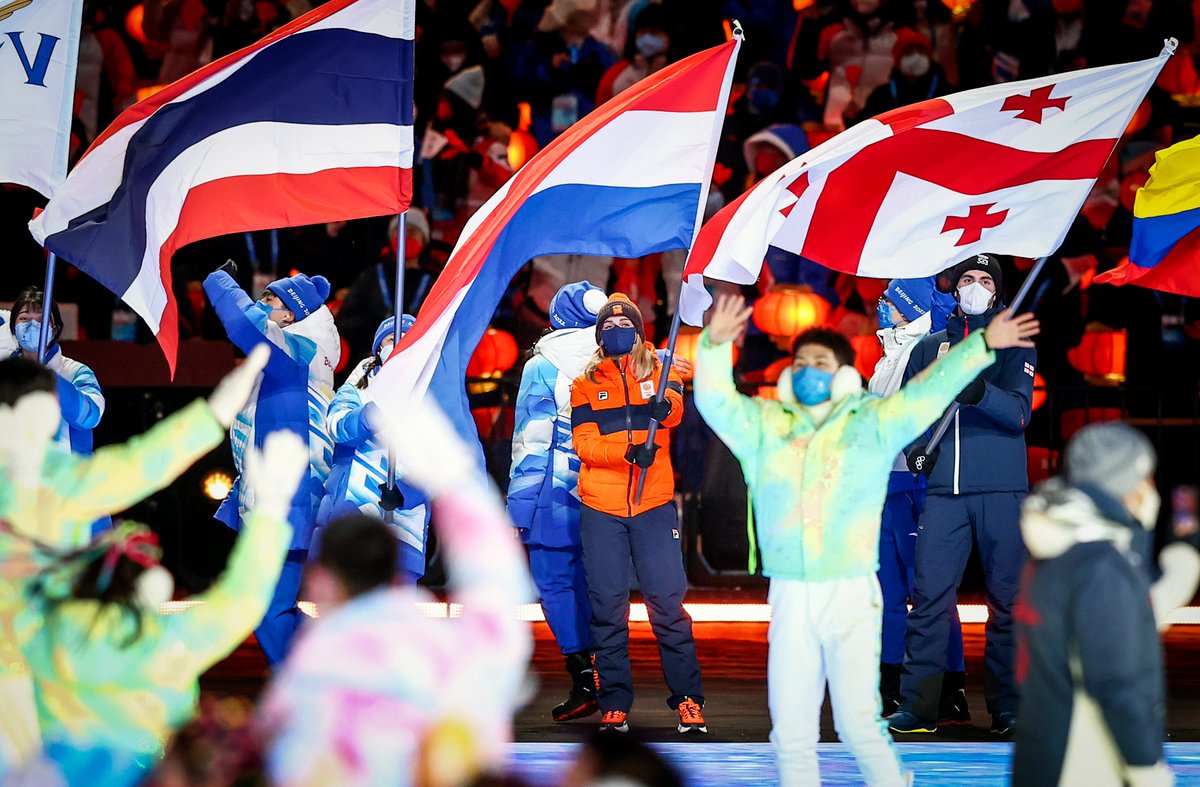 TeamNLtweets's tweet photo. Daar staat ze! 🇳🇱 

#SamenSterker | #Beijing2022 https://t.co/YmxVdALWC0