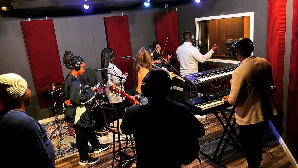 weihlsstudios's tweet photo. Last night, tracking beautiful music . Everything at Weihls Studios is excellent. Book your sessions and experience our amazing infrastructure. https://t.co/5wPmYCPnwq