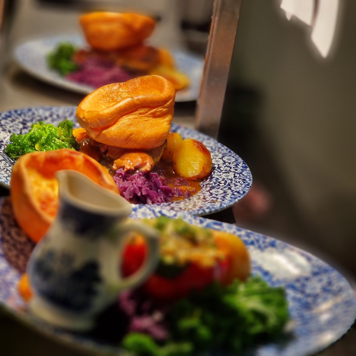 We don't like to boast but we do a great Sunday Roast! 😋
#SundayThoughts #SundayRoast #roastbeef #Mobberley #PubLife #Sundaylunch #Sundaymood #pub #Cheshire #foodie #Sundayfeeling