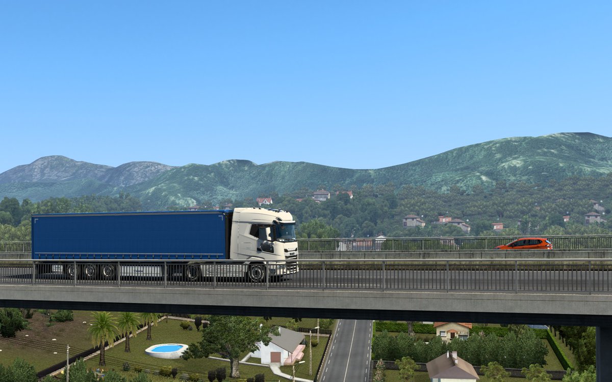 BRmalini's tweet photo. @SCSsoftware @DAFTrucksNV #DAFDrive #RideDAF 
@MichelinTruckUK @KroneTrailer https://t.co/obm71AZGBg