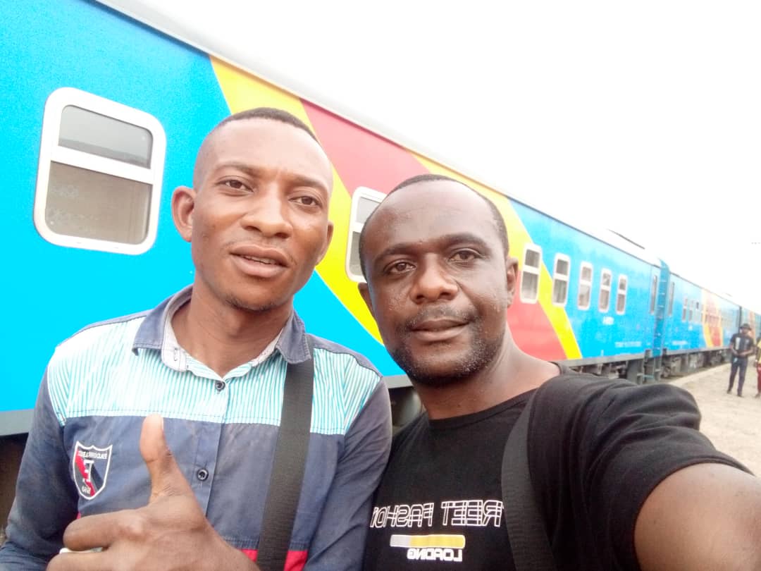 AuguyKambamba's tweet photo. Bon dimanche à tous https://t.co/w98EaOSd9V