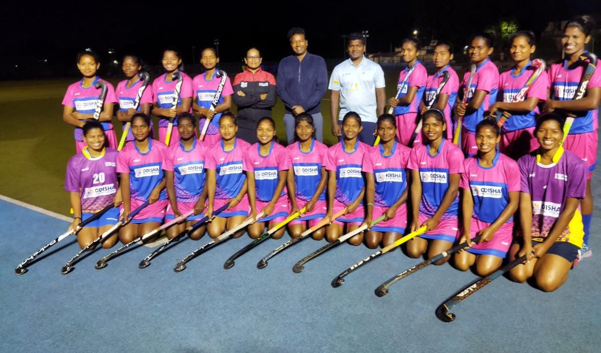 sports_odisha's tweet photo. Sports Hostel, #Odisha, will be leaving for #Lucknow, UP, to participate in the 2nd phase of the Khelo India Women's Hockey League (Under-21) 2022 from February 22-28. 🏑

Wishing the team the very best! 🙌

Head Coach: @LazarusBarla
Asst. Coach: Sujit Lakra https://t.co/oB9mUS1wOS
