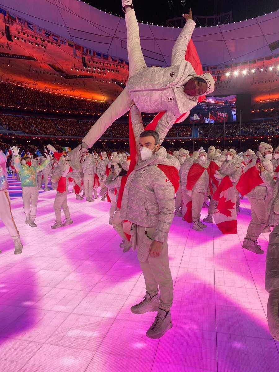 Team Canada (@teamcanada) on Twitter photo What happens when you bring figure skaters to #ClosingCeremony 🤩
cc: <a href="/SkateCanada/">Skate Canada / Patinage Canada</a> What happens when you bring figure skaters to #ClosingCeremony 🤩
cc: <a href="/SkateCanada/">Skate Canada / Patinage Canada</a>
