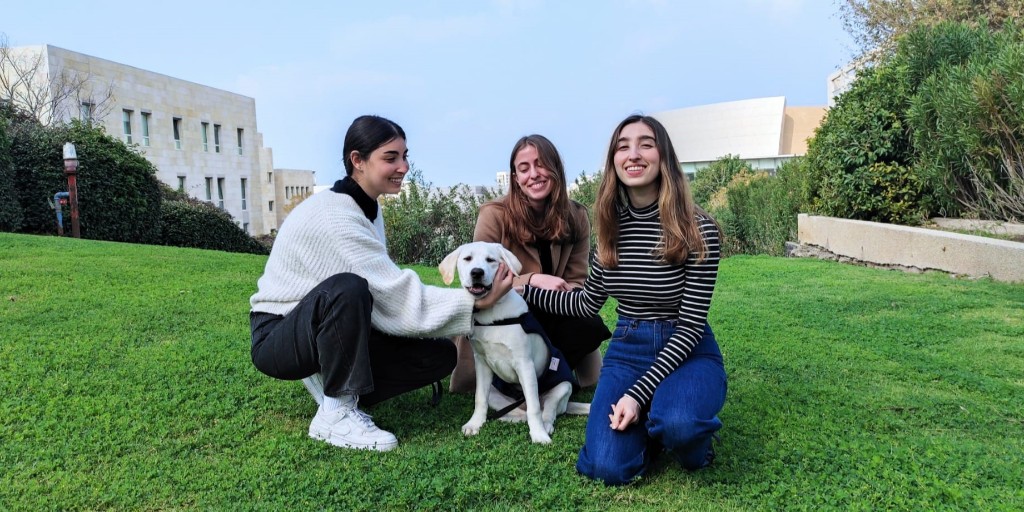 TelAvivUni's tweet photo. Welcome back, students! The campus is abuzz again, with students flocking back for the 1st day of the spring semester. Happy new pursuits! 
@Tel_Aviv_Uni 
#spring https://t.co/dAtbpFU7kd