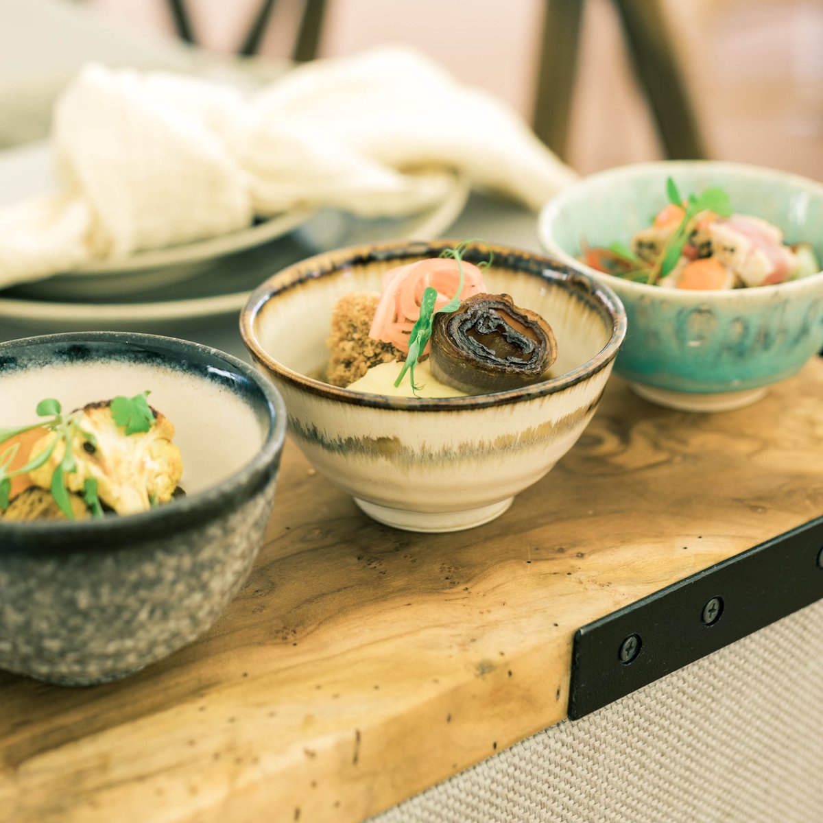 Food, glorious food! 🤤

#Details #WeddingFood #Wedding #AttentionToDetail #SetUp #Marlow #Flowers #SoJoKitchen

📸 - @