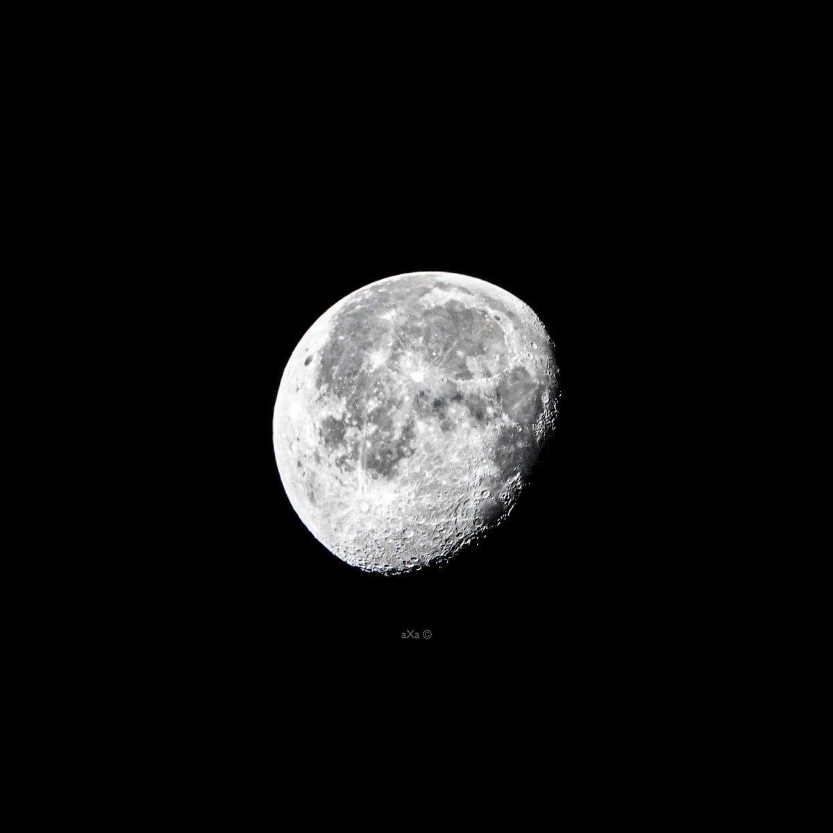 saxarba69's tweet photo. GM #Phographers
Laโdihoy
06:22 hrs
84.5%
Waning Gibbous
#Moonshine #moon #MoonLovers #photooftheday #photography #photographer #photo https://t.co/o3Y0pRBBeP