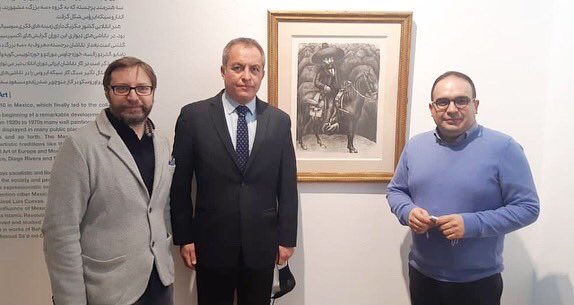 Mauriello_R's tweet photo. Esta mañana tuve el privilegio de acompañar al Excmo. Sr. Guillermo Puente Ordorica @OrdoricaPuente, embajador de México en Irán @EmbaMexIrn, con ocasión de su visita a la exposición «Reflejos reflejados» en #TMoCA, junto con el responsable de la exposición, el Sr. Motaghedi. https://t.co/MLk2bToXNl