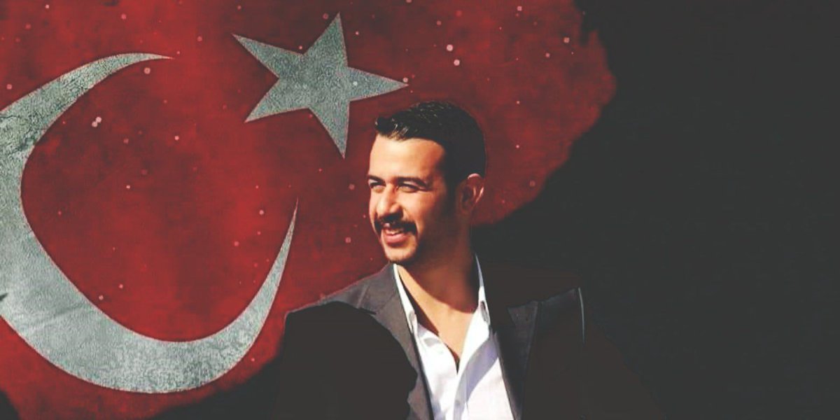 Ege Üniversitesi'nde öğrenciyken PKK'lı teröristlerin hain saldırısı sonucu şehit olan Fırat Yılmaz Çakıroğlu'nu şahadetinin 7. yıl dönümünde rahmet ve minnetle anıyorum.
Ruhu şad, mekânı cennet olsun.