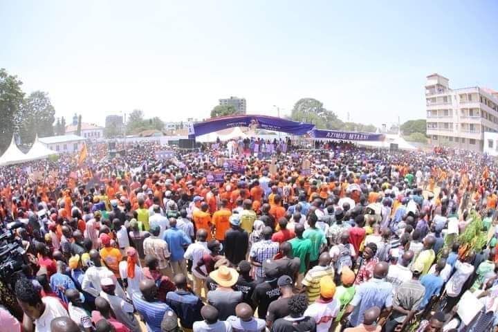 ColloTM_McArum's tweet photo. Mombasa has Decided!
Form ni #AzimioLaUmoja #SafeWithBaba
It's so Declassified π₯
#AzimioMtaaniMombasa
Kalonzo Raila @RailaOdinga https://t.co/uJyUoxfgTH