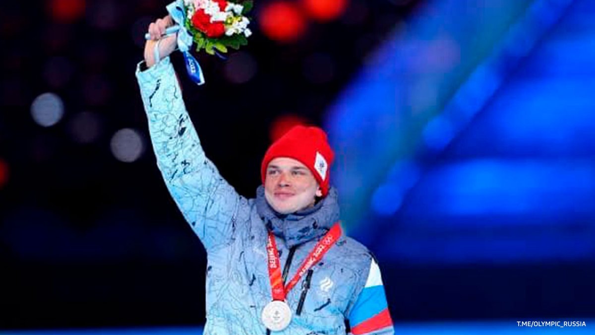 vesti_news's tweet photo. 🥇🥈На закрытии пекинской Олимпиады прошла финальная церемония награждения. Свои медали смогли с гордостью надеть Александр Большунов и Иван Якимушкин. Гордимся нашими золотым и серебряным лыжниками!

📍Смотрим все новости и видео Олимпиады: https://t.co/MR51fGbIEP
#Пекин2022 https://t.co/SfegdR95ev