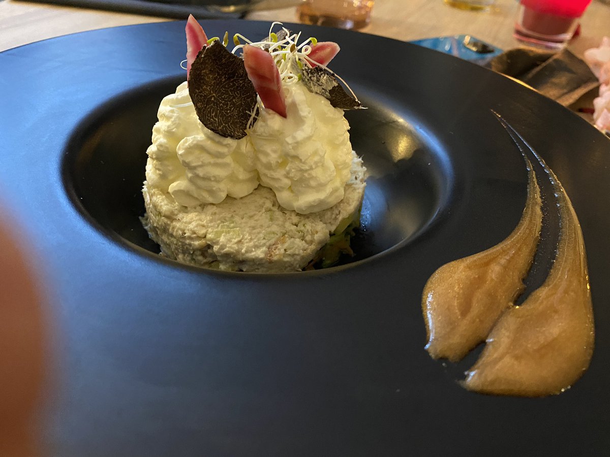kohn_jerome's tweet photo. Très belle table bistronomique avec de jolies et bonnes créations culinaires - le Hang’Art à Pithiviers https://t.co/gXBuyXgZbP