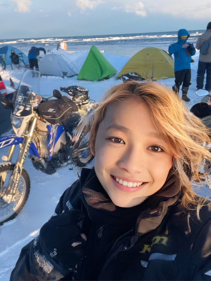 宗谷の蒼氷の素顔や本名は 中の人はおじさんで茨城のどこに住んでいる 世界に一つだけの舞