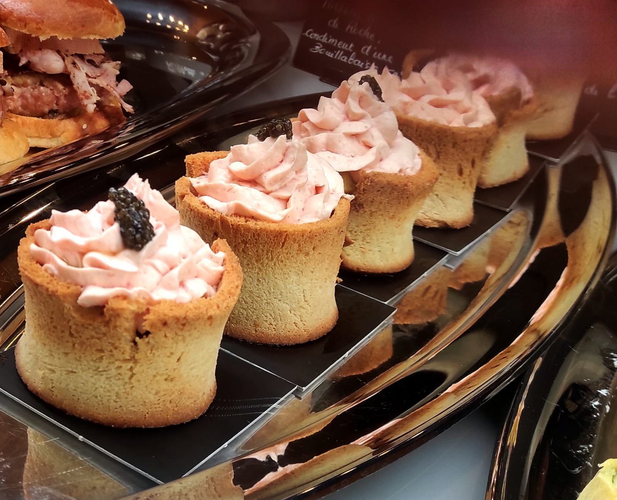 kohn_jerome's tweet photo. Très belle échoppe gastronomique dans Les Halles Châtelet à Orléans - Chez Philippe Bardau Signature https://t.co/dMY8QUo9ET