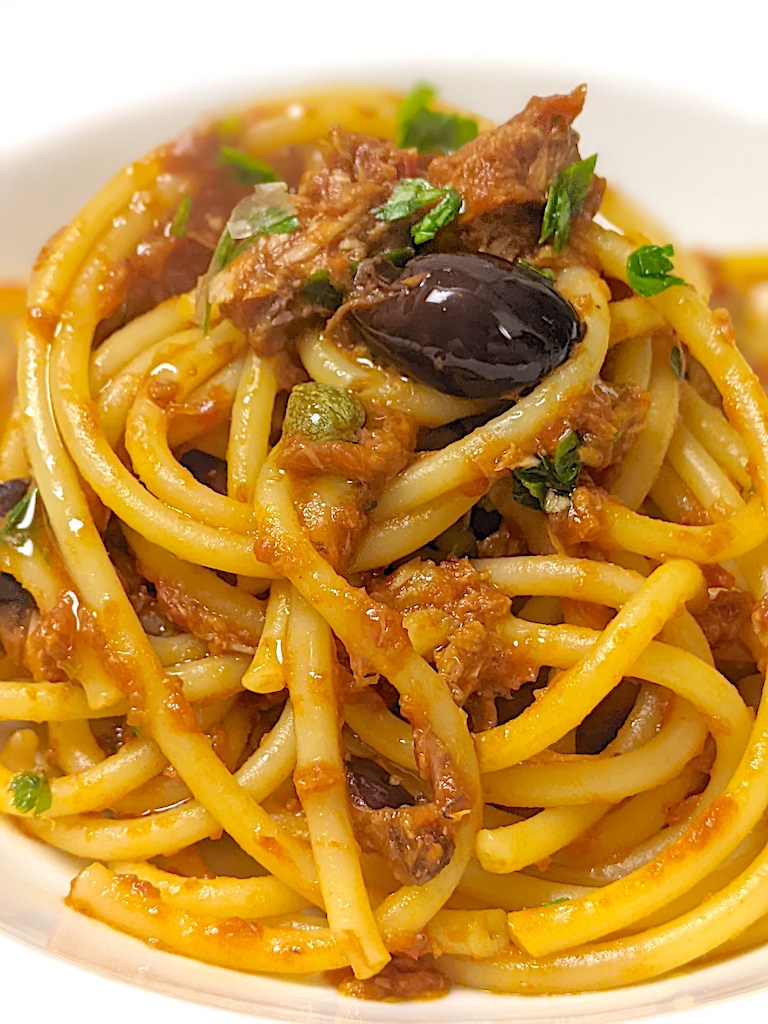 by_dolce's tweet photo. Pasta alla Puttanesca with Tuna - Solo-Dolce https://t.co/7ue9VbBrDQ 
#solodolce #pasta #italianfood https://t.co/whYDSA7qcy