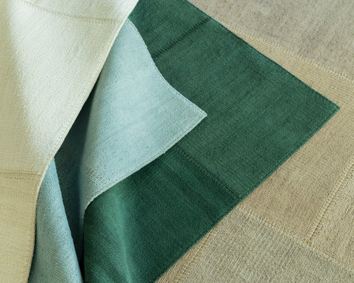 Created from recycled rugs, each Coupage rug is completely unique.
Coupage rugs are on sale in our new shopping site with their favorite colors!

Explore more styles and find your inspiration at stepevi.com