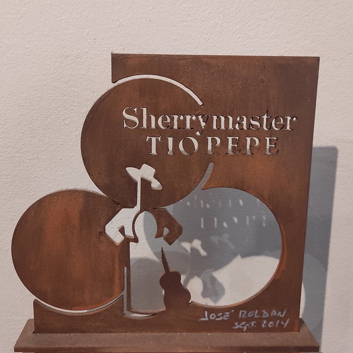 #sherrymaster   <a href="/TioPepeWine/">@tiopepewine</a> cada vez que te miro, recuerdo los aromas, sabores, texturas, emociones que disfrute en el #marcodejerez