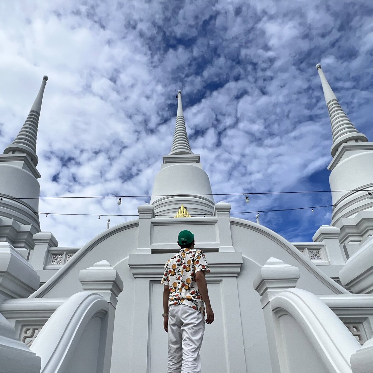 bhury's tweet photo. One day trip สมุทรปราการ
เริ่มจากไปคาเฟ่ xxxyyy แล้วไปกินโอ้กะจู๋ที่ดาดฟ้า จากนั้นไปช้างเอราวัณ ไปวัดอโศการาม แวะกินน้ำที่ร้านสายลม แล้วไปให้อาหารนกที่บางปู สุดท้ายไปกินบุฟเฟ่ร้านป้าบุญล้อม เหนื่อยชิบหาย ทัวร์ชะโงก https://t.co/LkTuxR5NVF