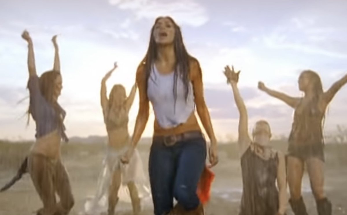 PopCulture2000s's tweet photo. bring back dramatic singing under the rain https://t.co/CIJWF1jk2J