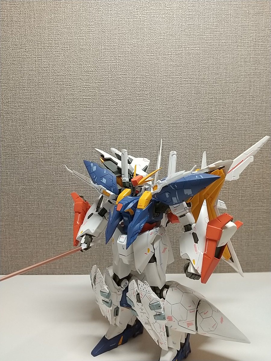 kukky_hobby's tweet photo. #フィックスフィギュレーション の #クスィーガンダム #ペーネロペー 融合大体完成か⁉️瞬着で着けただけですが結構バランス良くないですか😆 #FIXFIGURATION のパーツだけ縛りで製作しました❗️後は微調整と武装かなぁ🐤
#ガンダム #閃光のハサウェイ https://t.co/OoiOVNw1RE
