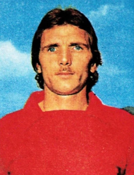 Agenzia_Ansa's tweet image. Lutto nel mondo del calcio, è morto nella notte a 73 anni Pierluigi Frosio, ex capitano del Perugia dei miracoli e poi allenatore. &quot;Sei stato e sarai sempre il mio eroe. Ciao papà&quot;, il ricordo del figlio Alex su twitter. #ANSA ansa.it/sito/notizie/s…