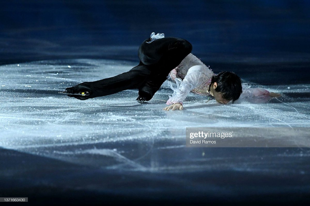 олимпиада 2022 церемония открытия. сергей глухов керлинг. олимпийские игры 2018 россия. зимний вид спорта кюрнинг. какой лед на олимпийских играх.