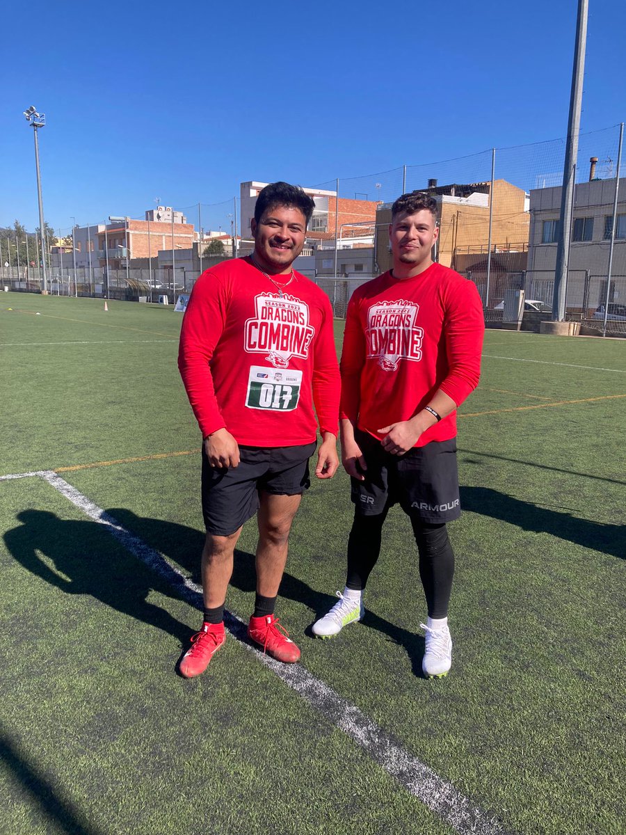 2 de nuestros jugadores Dani Arista y <a href="/swandreii/">.</a> se han presentado a la Combine de @Dragons_BCN ,muchísima suerte chicos en el proceso de selección 👊

@torosamfootball