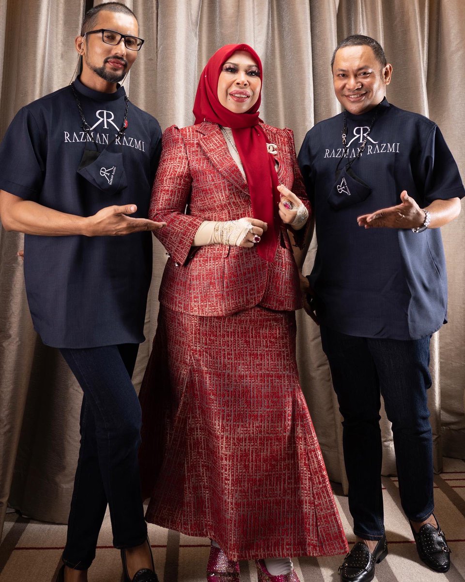 Presiden Netizen Big Stage Minggu 3 

👗 : @razmanrazmi1 
📸 : @bangsawanpictures