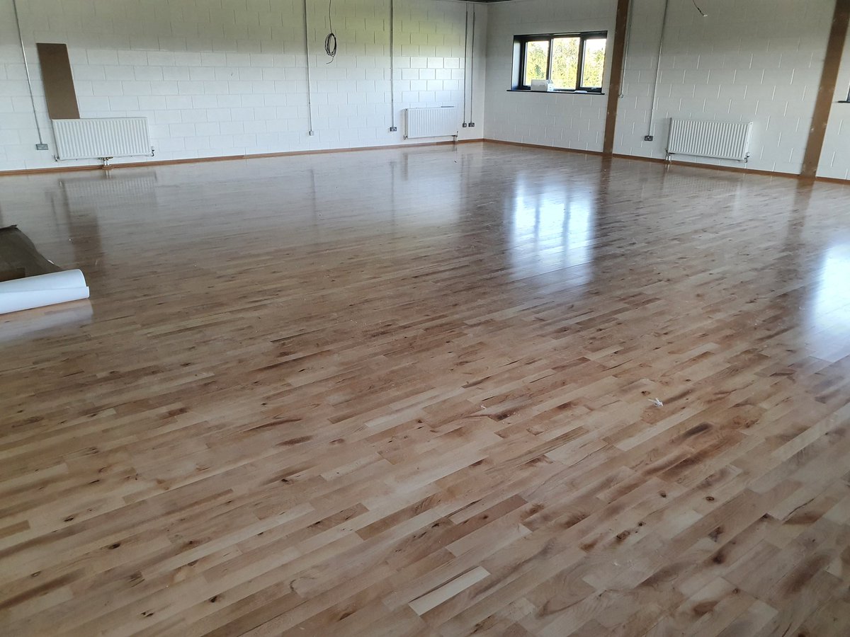 dulbeldcomfac's tweet photo. One of the four Changing Rooms and the Multifunction Room finished and ready gor activities. https://t.co/angDfFajFw