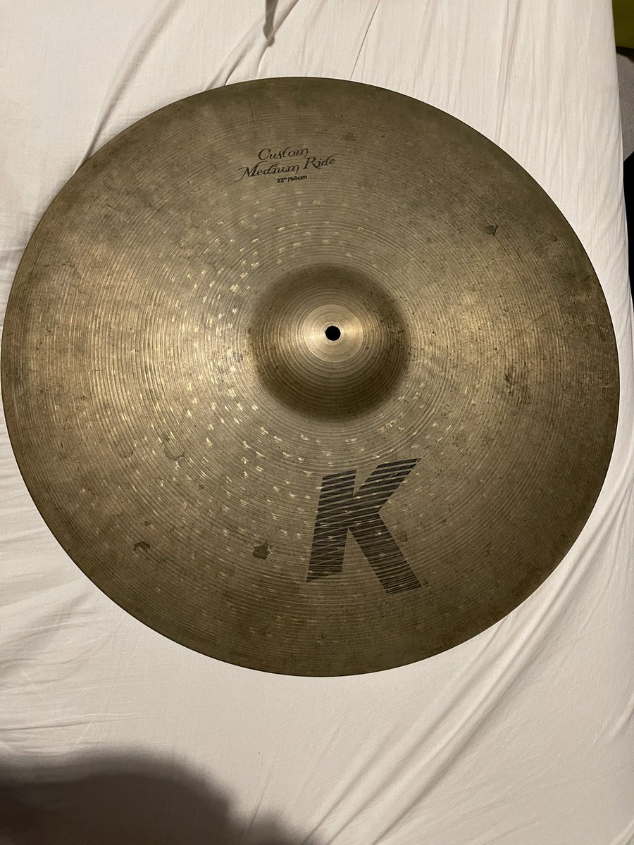Zildjian K custom medium ride 22"
harga : 3 jt
wa/call : 082174262424
<a href="/DrumBagus/">@DrumBagus</a>