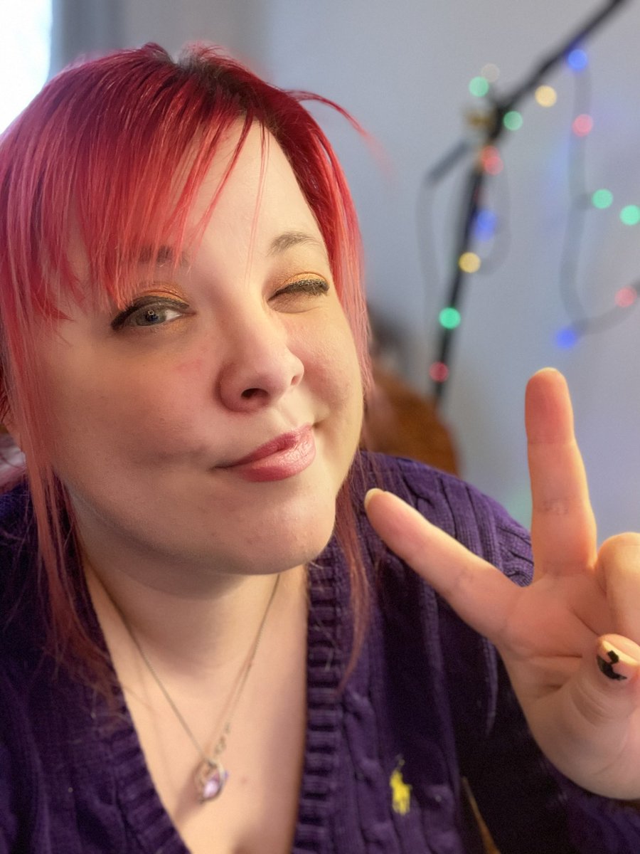 Hideawaygaming's tweet photo. Fringe is here. Time for some more aloy

(Podcast is postponed to next Sunday due to cluster fuck of a week) 

https://t.co/aBeXug7sZC 

#SmallStreamersConnect #SmallStreamerCommunity https://t.co/hJdIw72Vhq