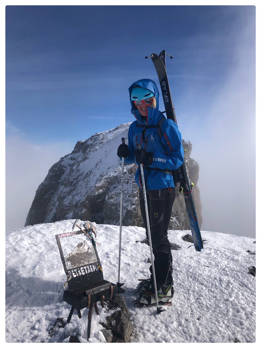 loramen's tweet photo. PETRETXEMA 🏔
“- ¿Qué le pareció la ópera querida?
- Uf, por poco me meo de gusto en las bragas.
- ¿Qué ha dicho?
- Que la música de La Traviata la embriaga.”
.
.
#petretxema #hiruerregeenmahaia #hecho #nafarpirinioak #pyrenees #mountainlove #mountainobsession #esqui https://t.co/fCNI26ySlq