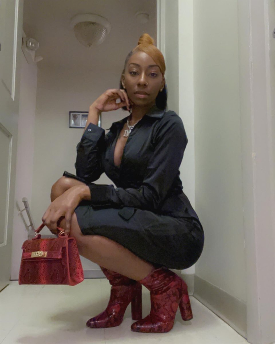 Kayi_Marie tweet media