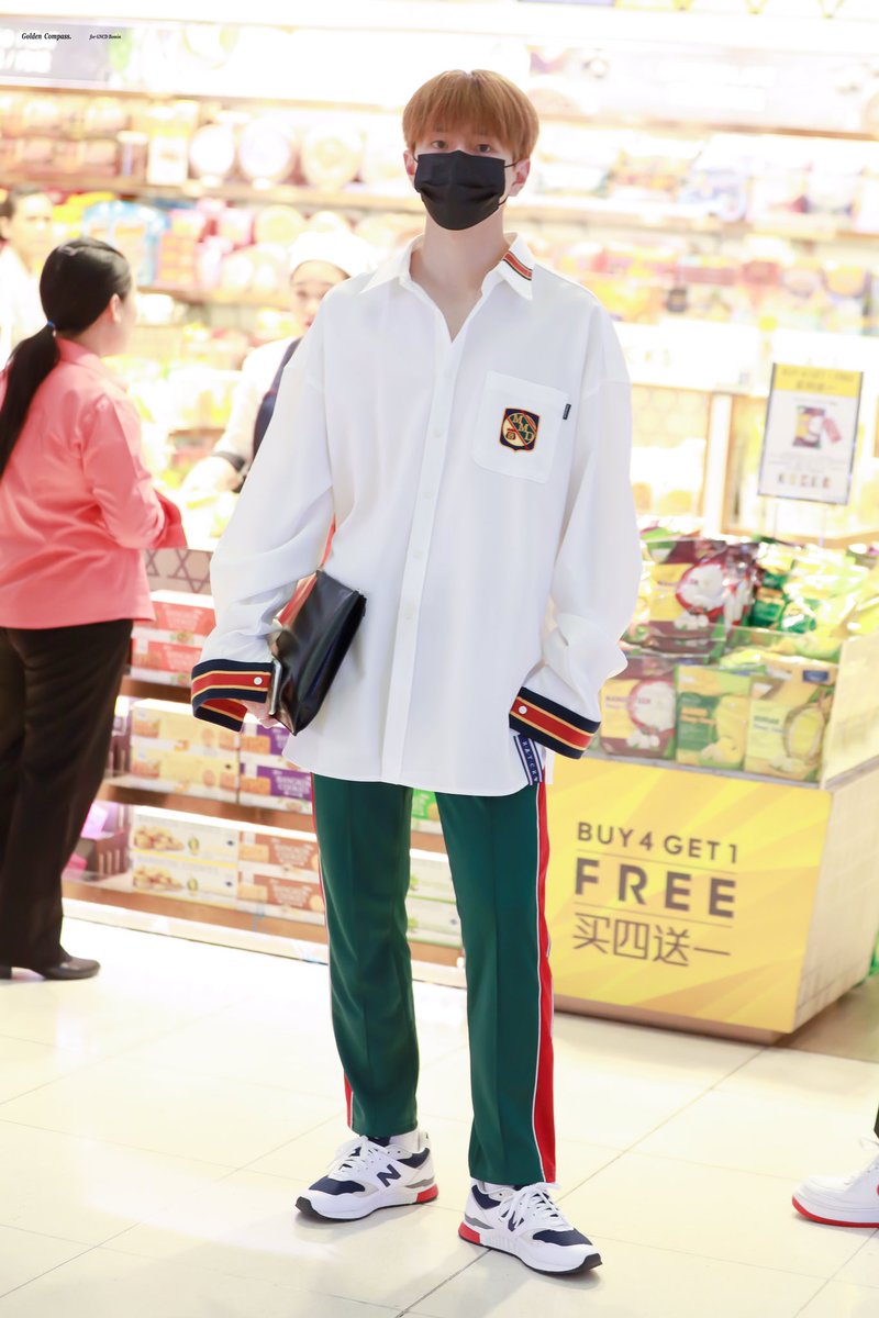 cbmlooks's tweet photo. #최보민 #BOMIN #ChoiBomin
#GoldenChild #골든차일드 https://t.co/6blnKo99Rr