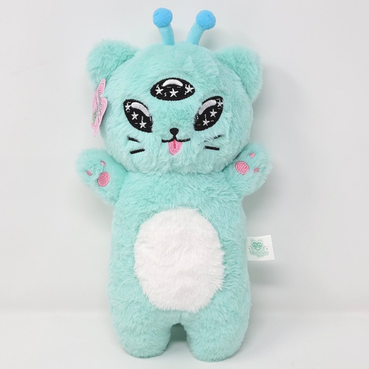 NattyCatPins's tweet photo. lil alien baby GIVEAWAY 🛸 like, retweet &amp; follow for a chance to win a fluffy alien kitty friend 👽🐈 gonna pull a winner on the 23rd! https://t.co/9MCfOgkYm5