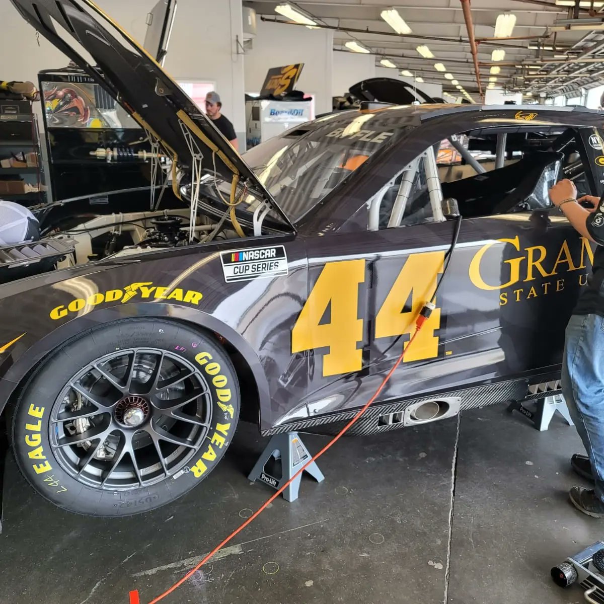 KodyRacing's tweet photo. Kody and Rudy have had the awesome opportunity to work on the @Nyracingteam #44 @NASCAR Cup Series crew this week at @DAYTONA !
@gbiffle is the driver and will start today's #DAYTONA500 in the 28th position.
Let's Go, Biff!! https://t.co/46H4OCV1uO