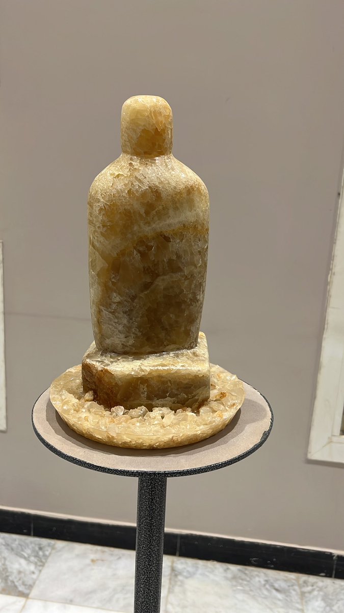 alangarik's tweet photo. شرفني بزيارة لطيفة هذا المساء اسطورة الرياضة الاسيوية  #ماجد_عبدالله و غمرني بجميل كلماته وإعجابه وتوجيهاته...
شكرا ابوعبدالله ..
#الدوادمي 
#السعودية 
#الفن_التشكيلي
#جسفت 
 @GSFT_SA 
@AlNassrFC 
@Nbs471 https://t.co/kFgOUDkOQn
