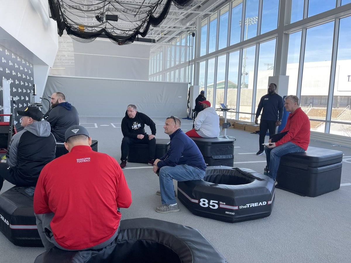 CoachRyanStene's tweet photo. I am thankful for the football community that invests in making coaches better.  Hats off to @LOScrimmage for hosting a DL clinic today at #traininghaus   Learned a lot from great minds like @CoachBenBurk &amp; @GMHansen29.  Thank you Ko and Ayo! https://t.co/6br2CyqhJ1