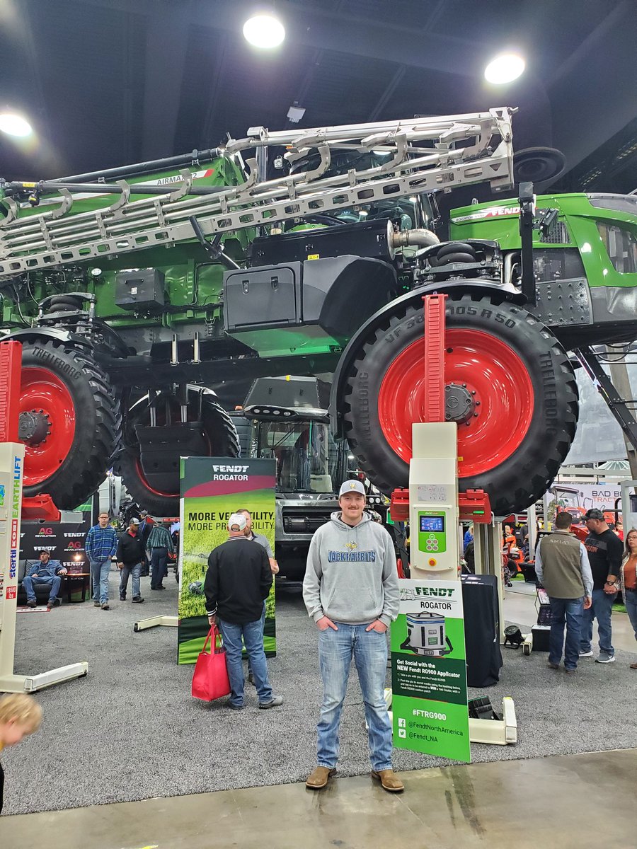 James_Kellen_'s tweet photo. Went to the National Farm Machinery Show with the SDSU ABE Department and saw the new @Fendt_NA #FTRG900 https://t.co/SRu70rqdqH