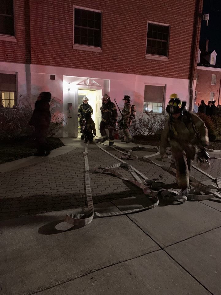 hendercock69's tweet photo. Thanks for catching my apartment on fire and ruining all my clothes @UMDReslife @UofMaryland oh and no fire extinguishers ready when my roommates went to try and put out the fire… https://t.co/K2f8GyZOOp