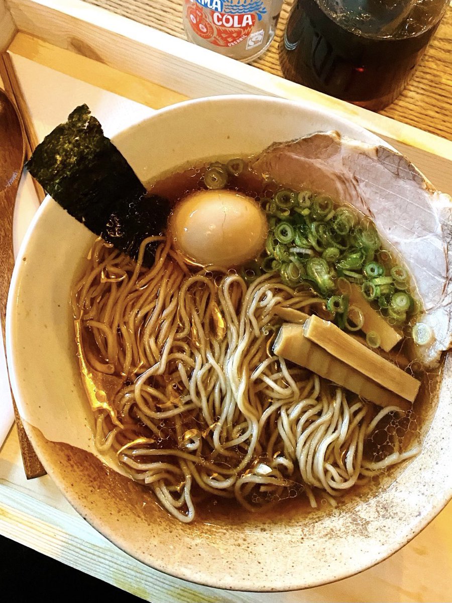 diamondcanopy's tweet photo. Brum is great. Coffee at @medicinebrum, ramen from Koba-Ko pop-up at @Kilder_Bar, drinks at @WineFreedomUK with pals and dim sum at China Court with the fam. 🙌🏻💛 https://t.co/RzbL2MZSN3