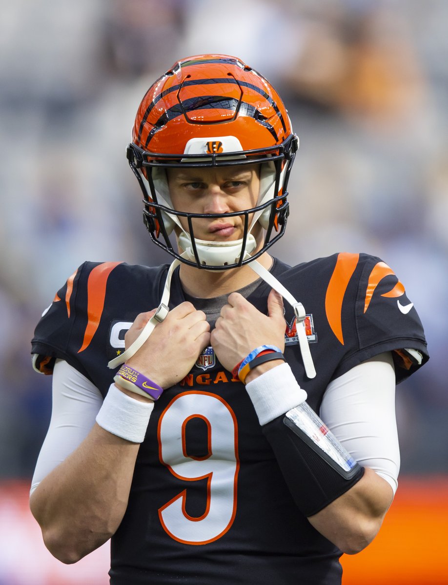SInow's tweet photo. First Sunday without football https://t.co/UjKexhYAYi
