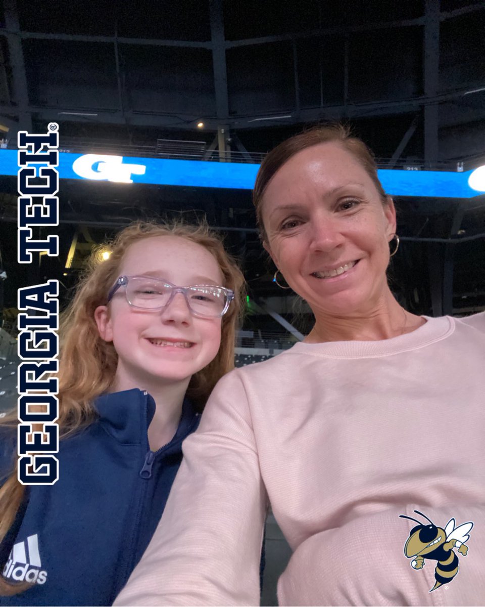 #TogetherWeSwarm Girls day at ⁦<a href="/GTWBB/">Georgia Tech Women's Basketball</a>⁩ for senior day!