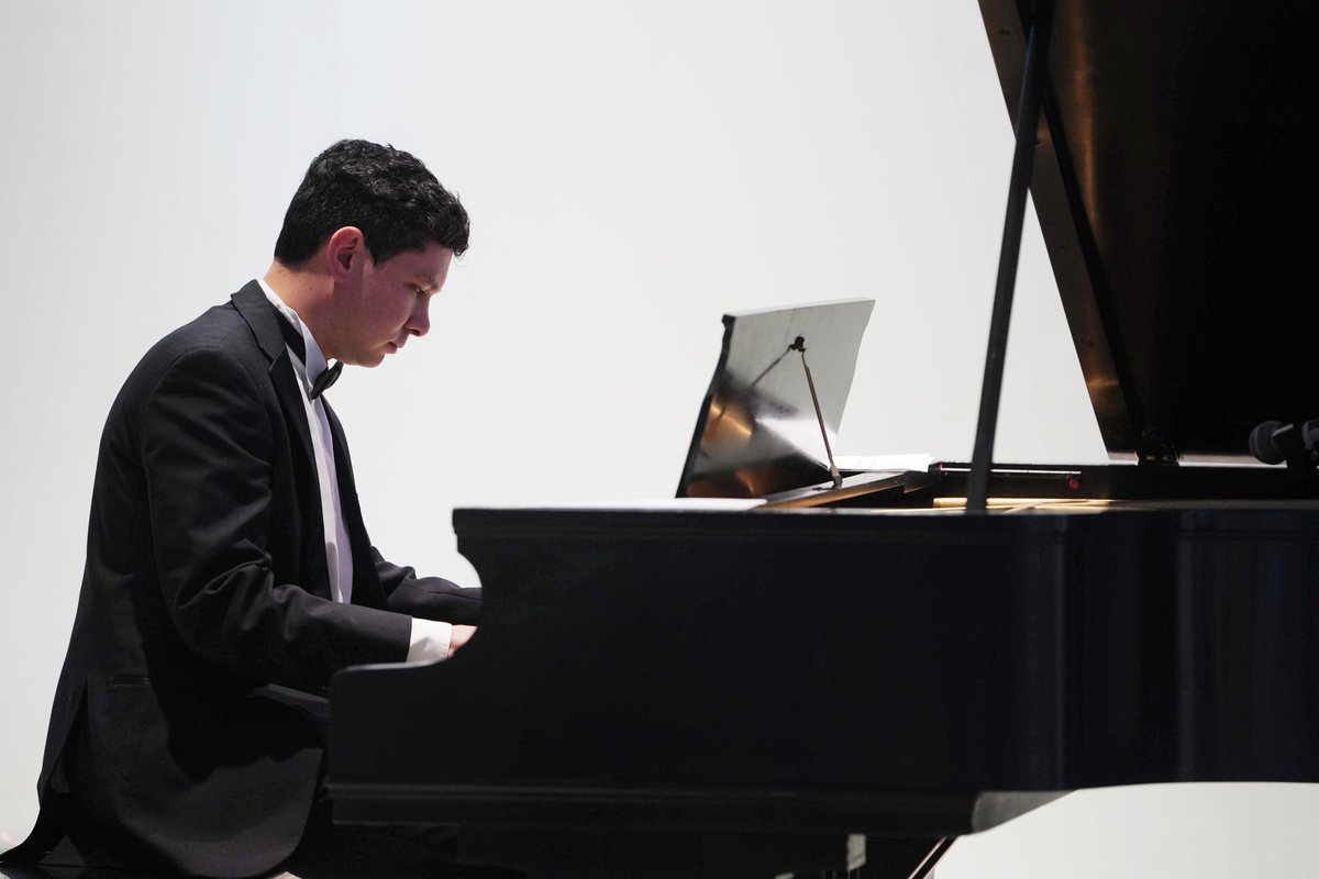AwBcorporation's tweet photo. We would like to offer Luis Herman a very special thanks for his collaboration, effort and commitment to Arts Without Borders Corporation.
His participation in the VISIBLE SOUNDS event was a sign of the great pianist that he is.

https://t.co/OMTqAOOSxQ

https://t.co/4RfM6qGOtq https://t.co/Fy7pbIMtoe