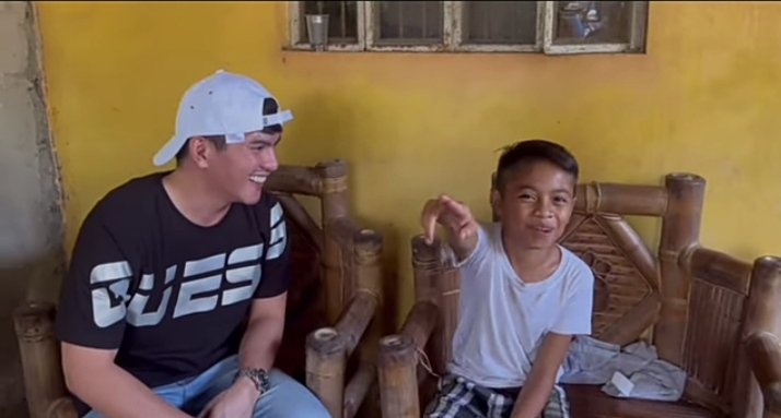 Genuine smile nang nag iisang Mygz Molino namin.

1ST FILM OF THE YEAR
#MygzMolinoShortMovie