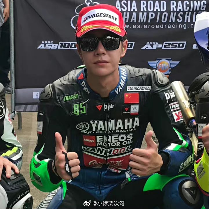 702universe2's tweet photo. ร่างหลัวที่ดีย์ 🏍 https://t.co/MNHPai68tE